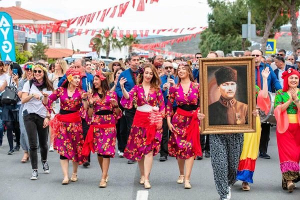 Alaçatı Ot Festivali Şirince Efes turu